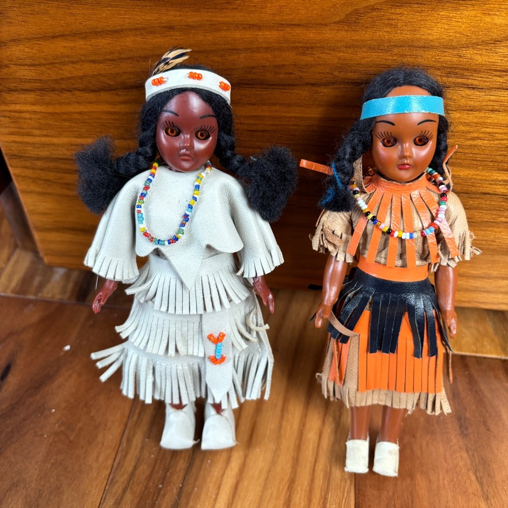 Set of two vintage Carlson Native American dolls